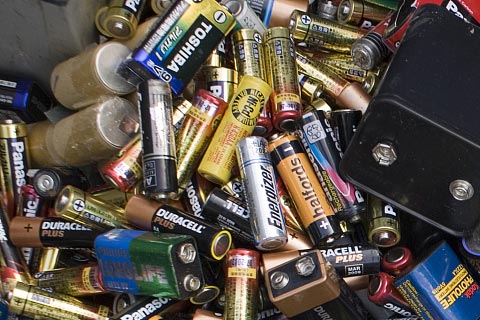 厦门UPS蓄电池回收处理价格|电动车电池多少钱一斤回收